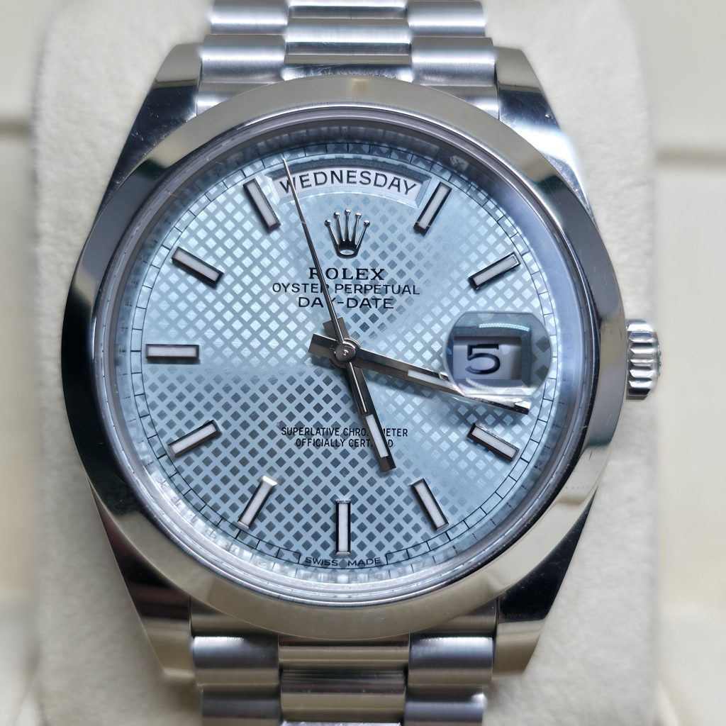 ROLEX デイデイト 228206 Pt950 アイスブルー 高価買取いたしました