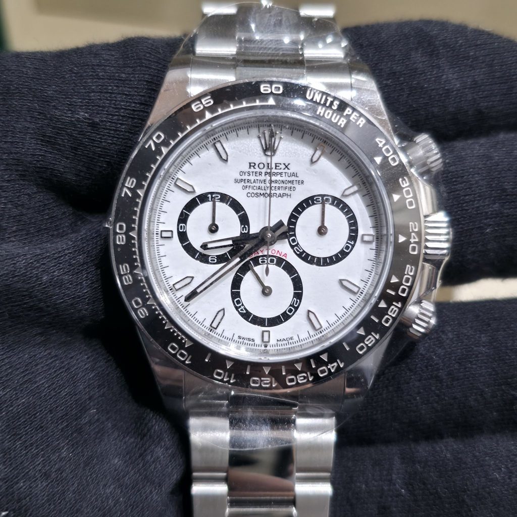 ROLEX コスモグラフデイトナ 126500LN パンダ文字盤 2026 未使用 高価買取いたしました