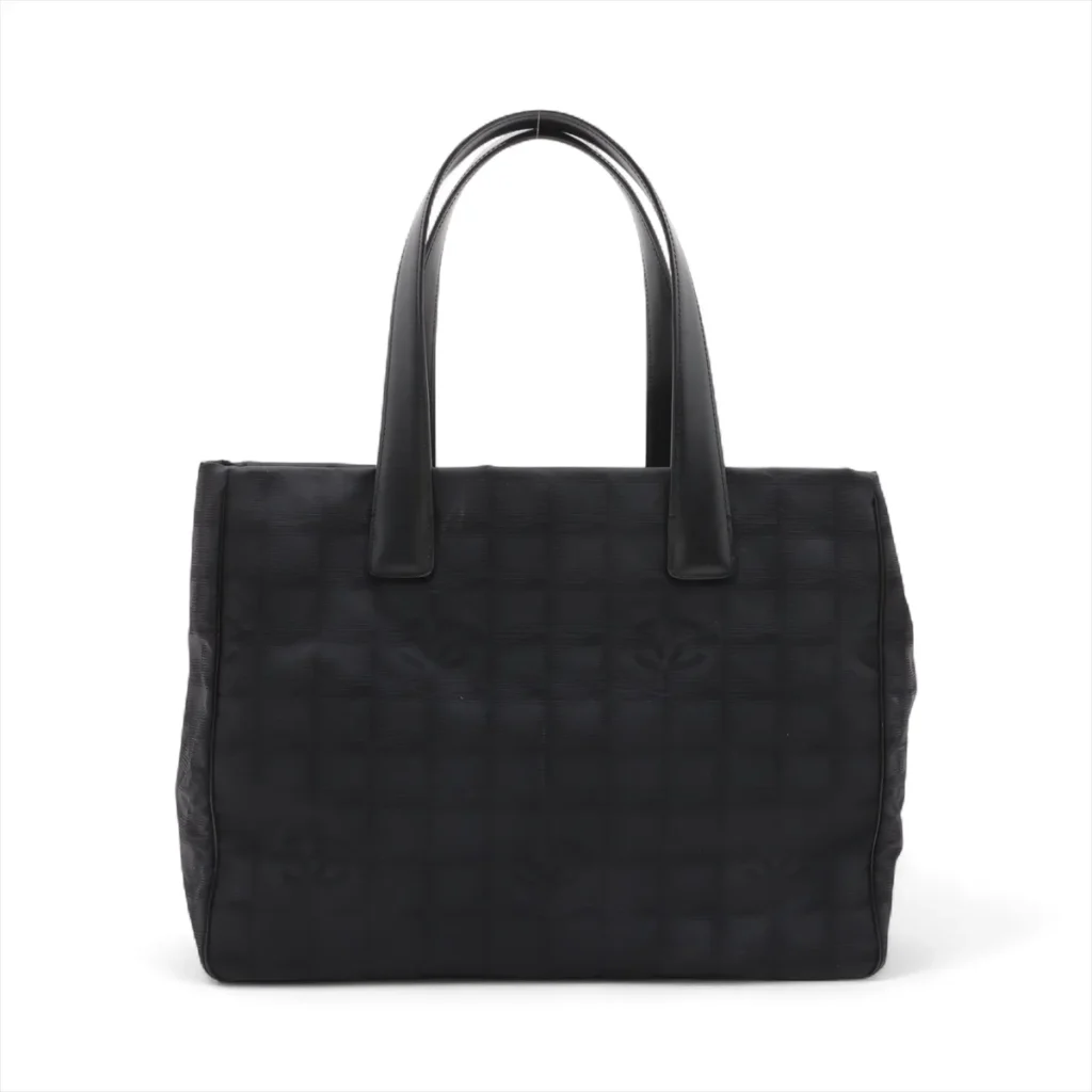 CHANEL ニュートラベルライン ナイロン トートバッグ ブラック ゴールド金具 高価買取いたしました